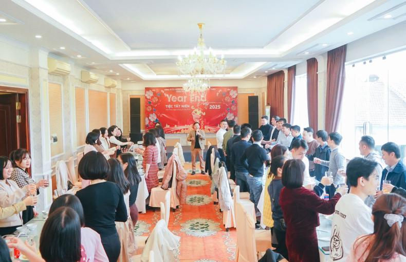 YEAR END PARTY 2024 -HÀNH TRÌNH NỖ LỰC VÀ PHÁT TRIỂN KHÔNG NGỪNG!🎯
